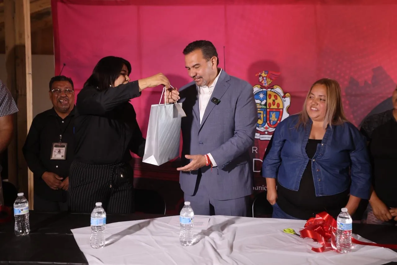 Inauguran comedor gratuito para niños en la colonia Los Kilómetros de Ciudad Juárez - imagen 13
