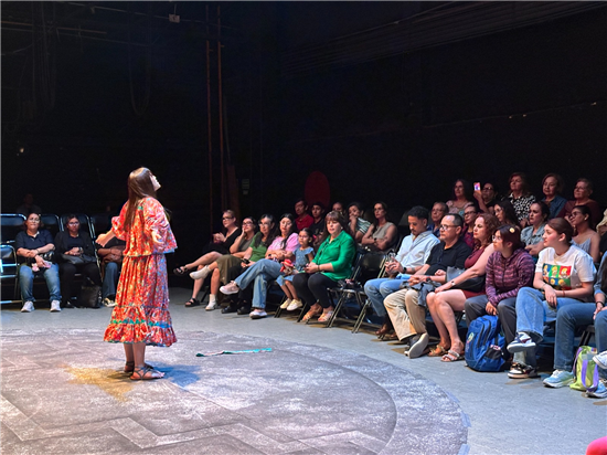 "Pies Ligeros" lleva el teatro desde el escenario al público en Chihuahua