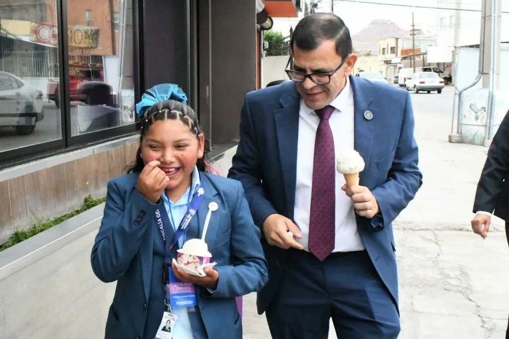 Niña tarahumara de 12 años asume por un día como Fiscal General de Chihuahua - imagen 6