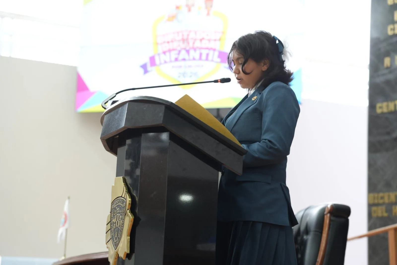 Parlamento Infantil en Chihuahua: niña de Ciudad Juárez pide a adultos escuchar y creer en la niñez