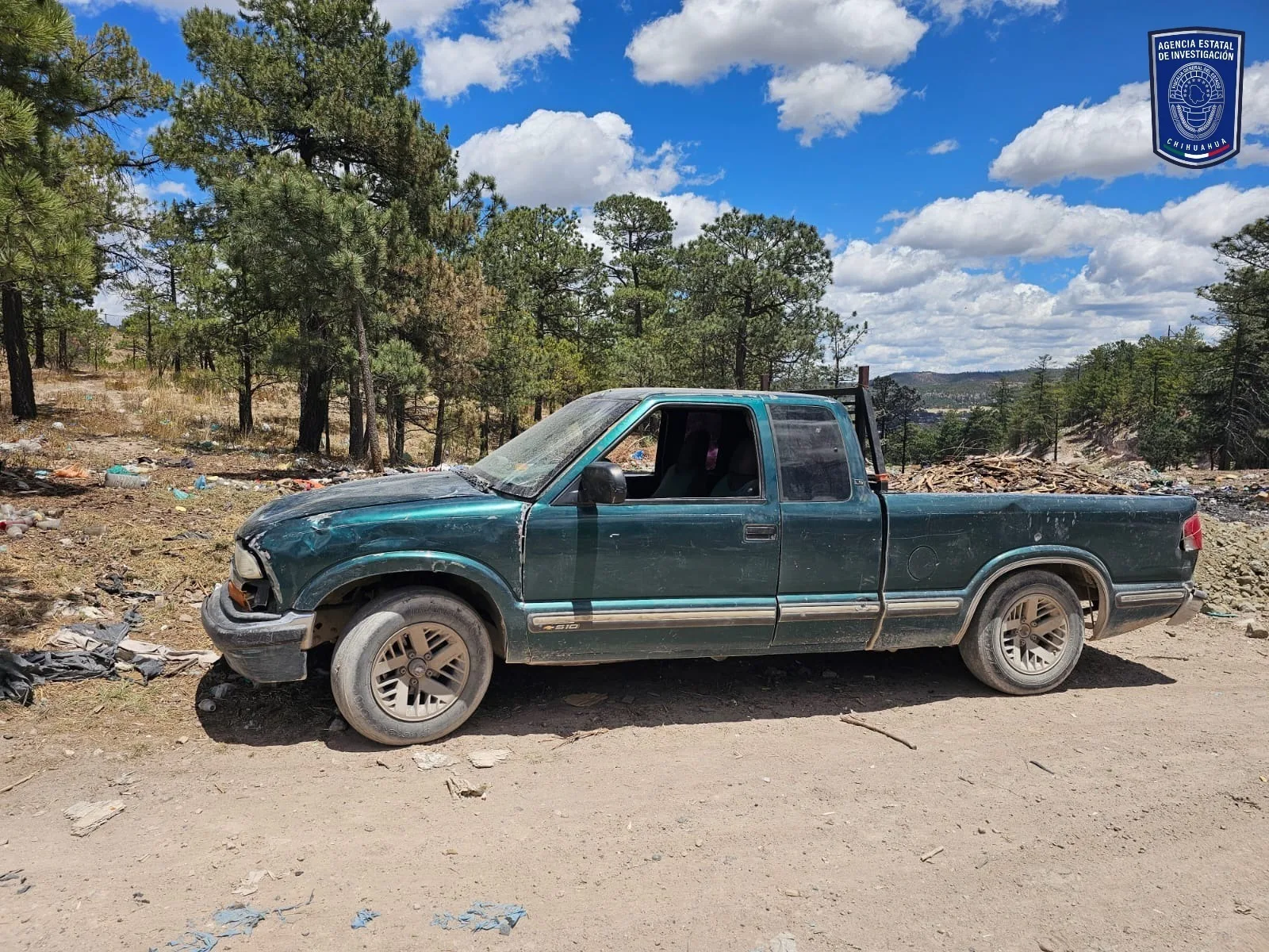 Recuperan pick up robada en basurero de Bocoyna