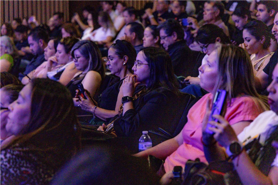 Más de 250 emprendedores aprenden IA en conferencia gratuita en Chihuahua - imagen 4