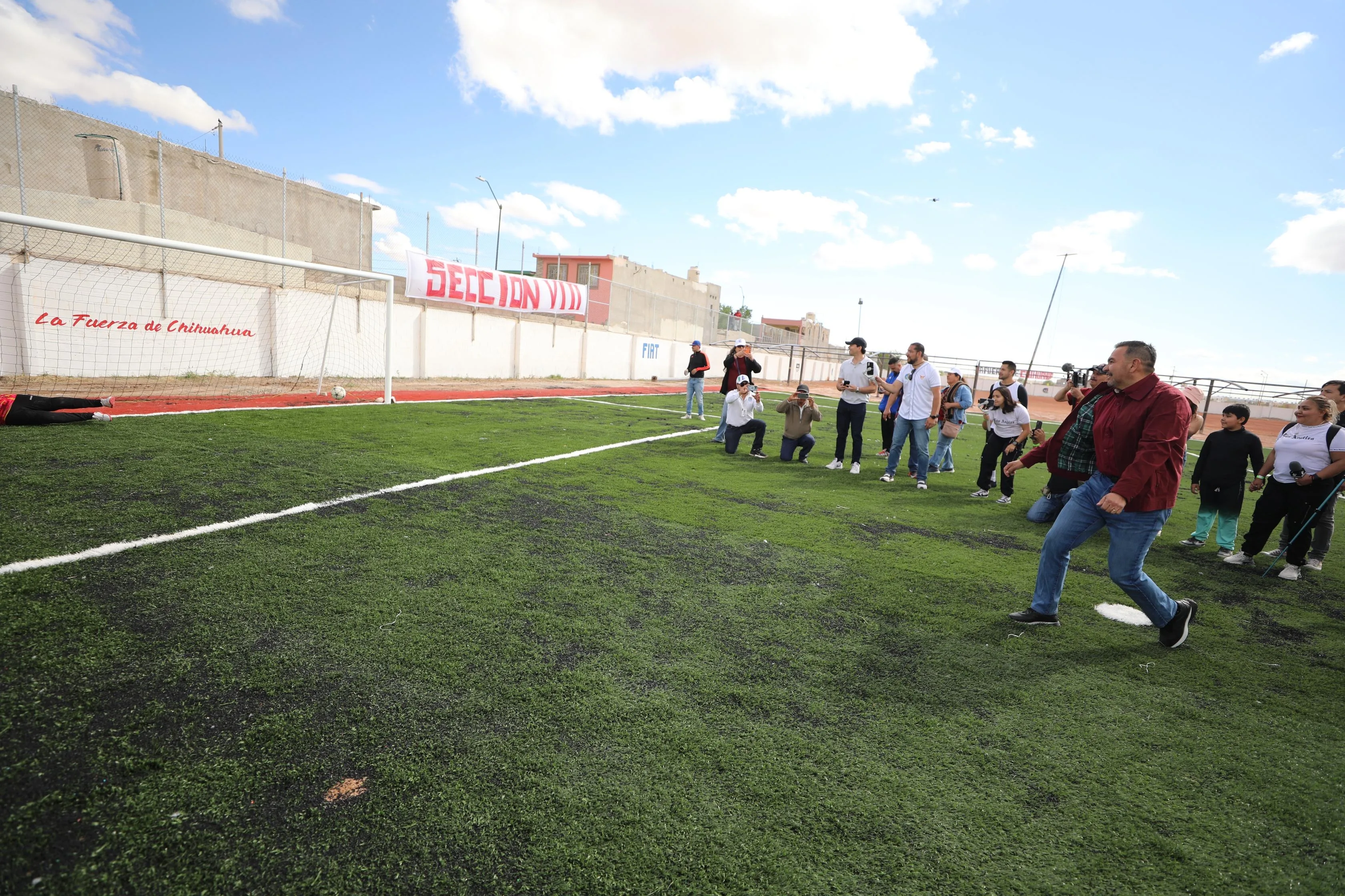 Municipio entrega canchas remodeladas al SNTSS en el Día del Trabajo - imagen 8