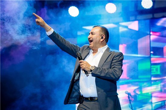 Concierto 'Orquestándola Norteño Sinfónico' reúne a 14 mil personas en Chihuahua para celebrar el Día de las Madres