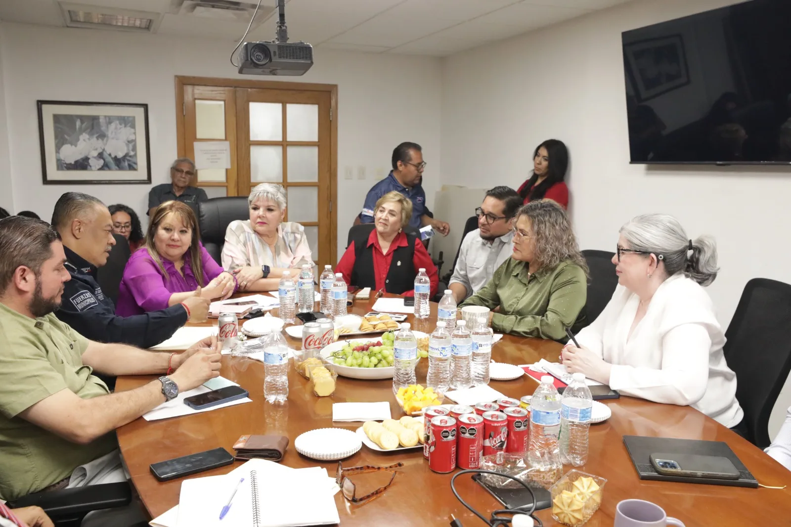 Regidores de Ciudad Juárez evalúan avances de campaña contra el abuso y maltrato infantil - imagen 6