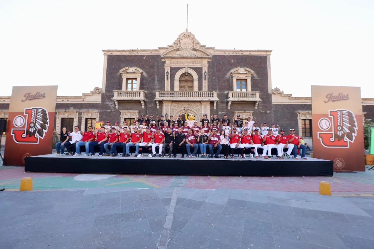 Pérez Cuéllar respalda a los Indios de Juárez en su búsqueda del bicampeonato estatal de beisbol 2026 - imagen 8