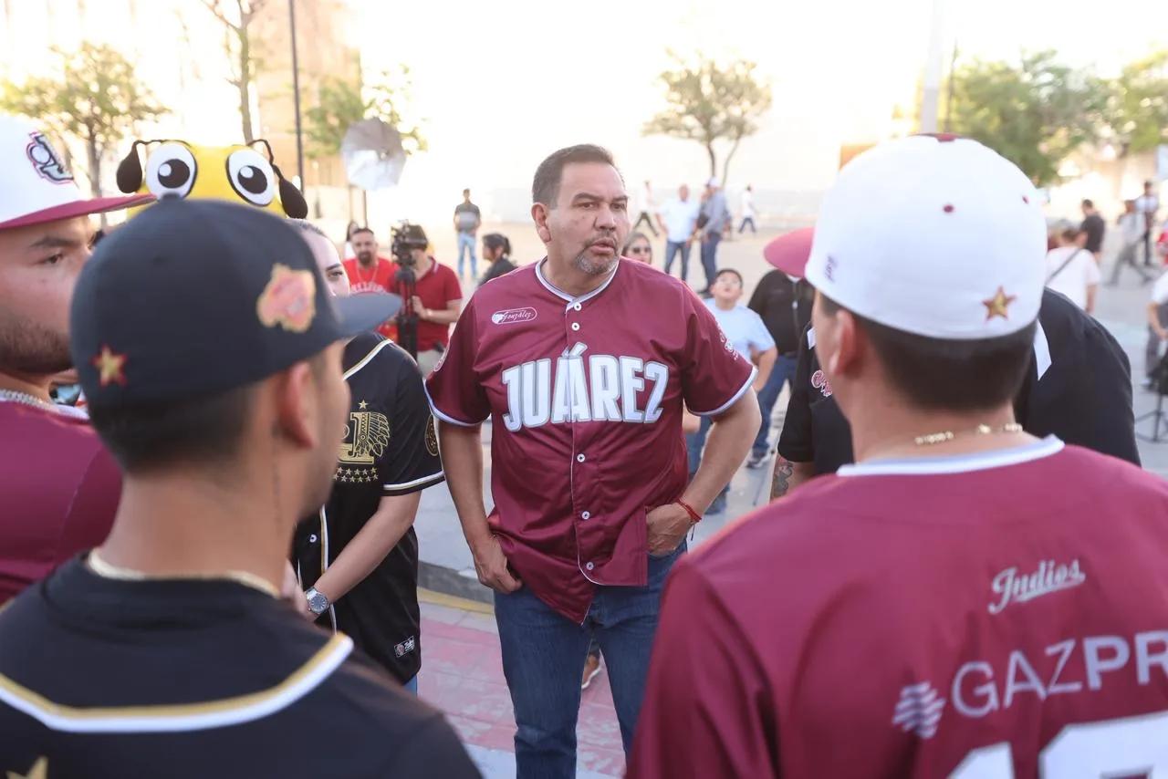 Pérez Cuéllar respalda a los Indios de Juárez en su búsqueda del bicampeonato estatal de beisbol 2026 - imagen 15