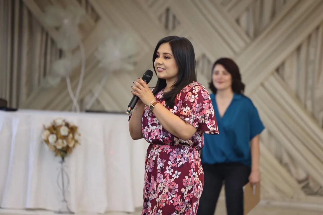 Alcalde y DIF de Juárez festejan el Día de las Madres con coordinadoras de los 96 Consejos de Adultos Mayores - imagen 14