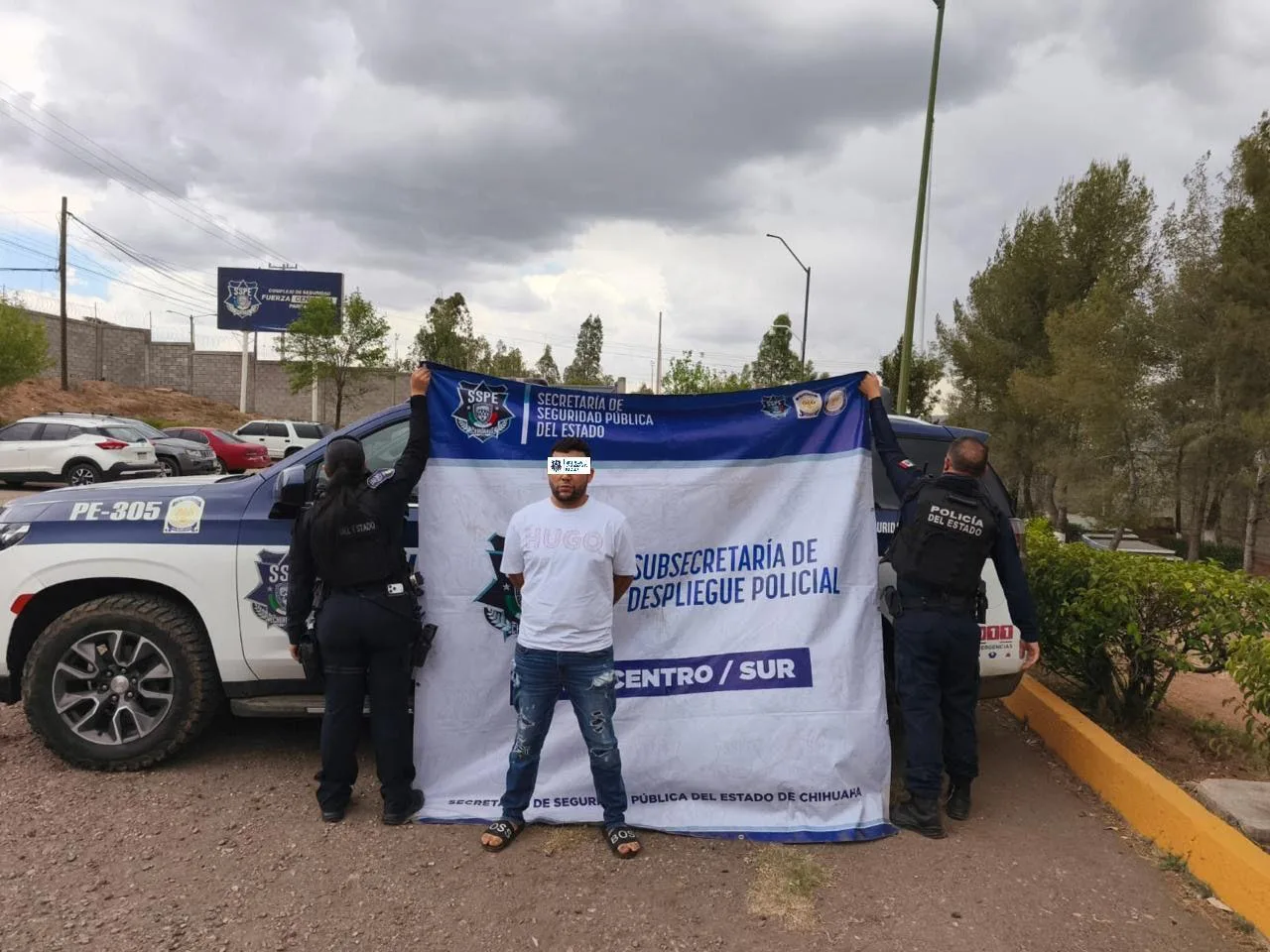 Detienen en Parral a hombre con 30 envoltorios de presunta cocaína durante operativo en carretera