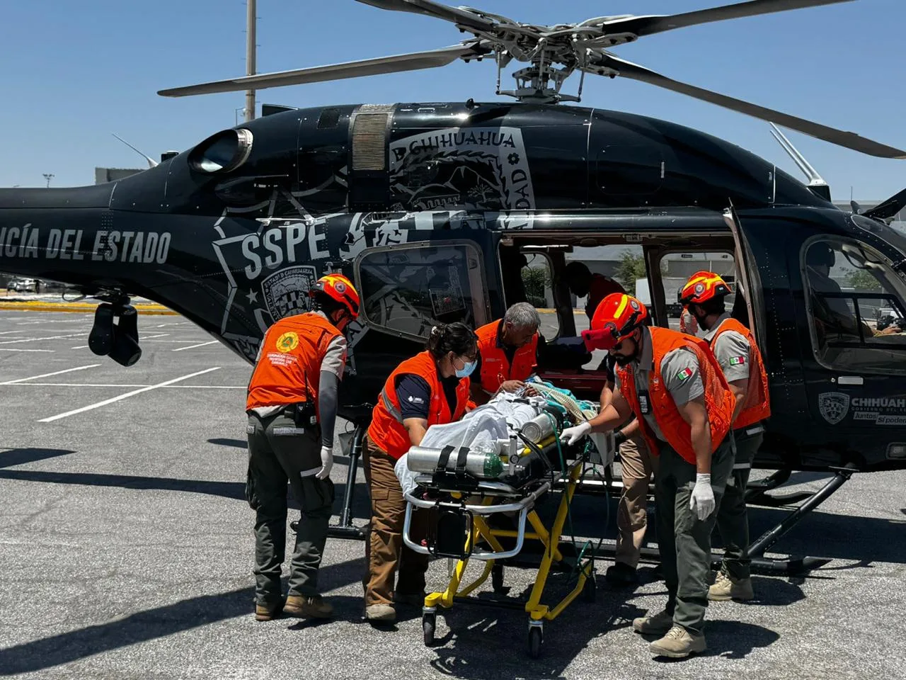 Traslado aeromédico de emergencia lleva a joven con traumatismo craneoencefálico de Guachochi a Chihuahua