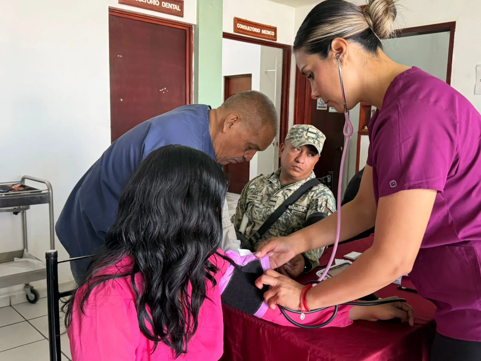 Brigada médica de Centros Comunitarios atiende a 98 personas en la Guarnición Militar de Ciudad Juárez - imagen 2