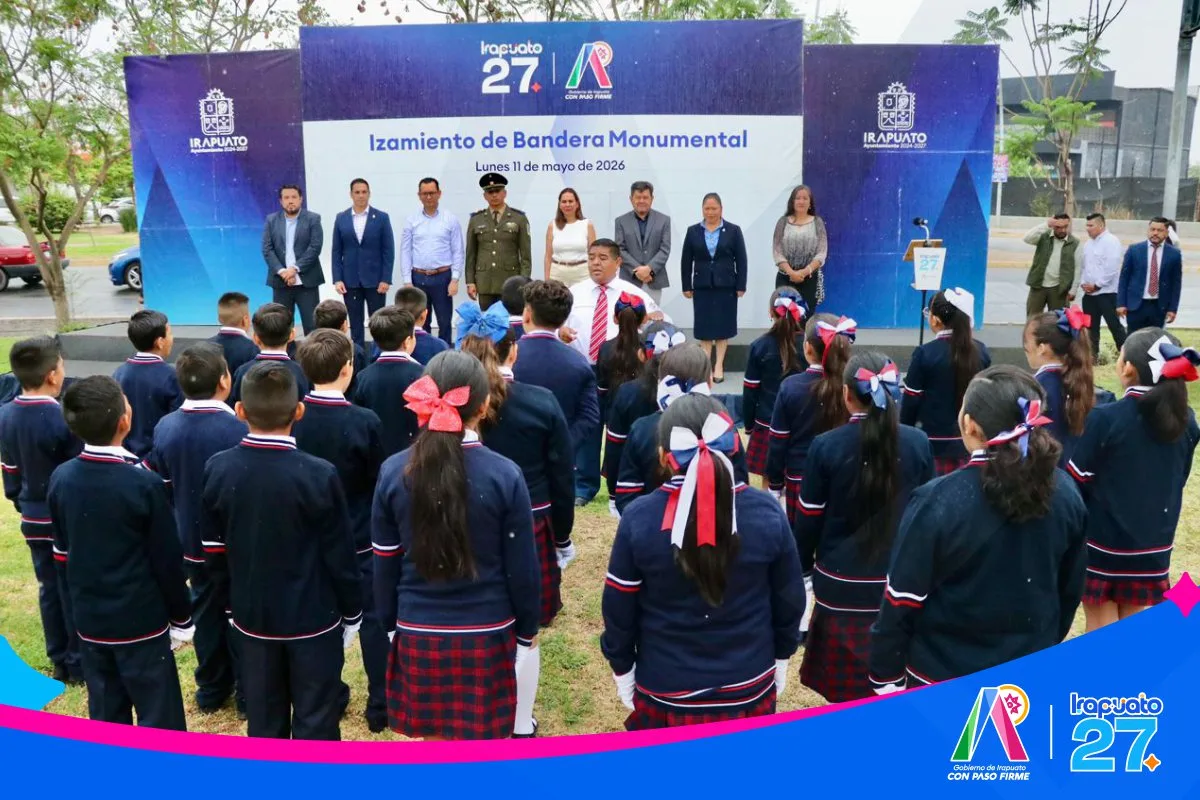 Irapuato celebra ceremonia de izamiento de bandera en mayo con presencia de la alcaldesa Lorena Alfaro - imagen 2