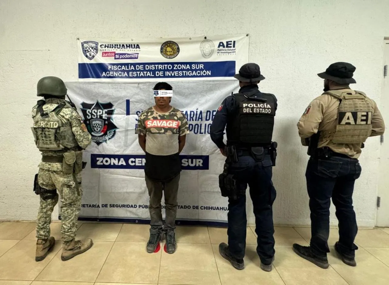 Operativo en el sur de Chihuahua deja un detenido, dos vehículos robados, armamento y una granada asegurados