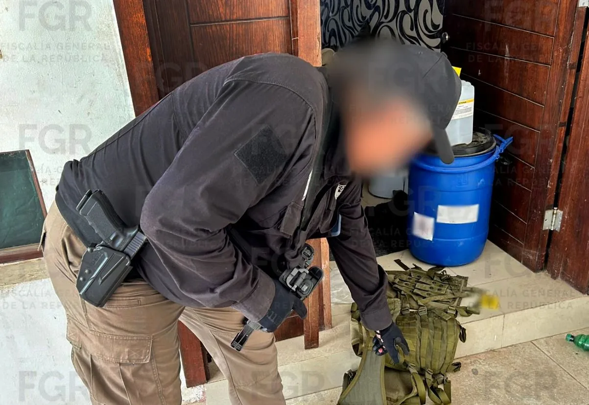 FGR y SSPC aseguran 11 kilos de fentanilo y precursores químicos en cateo en Culiacán - imagen 4