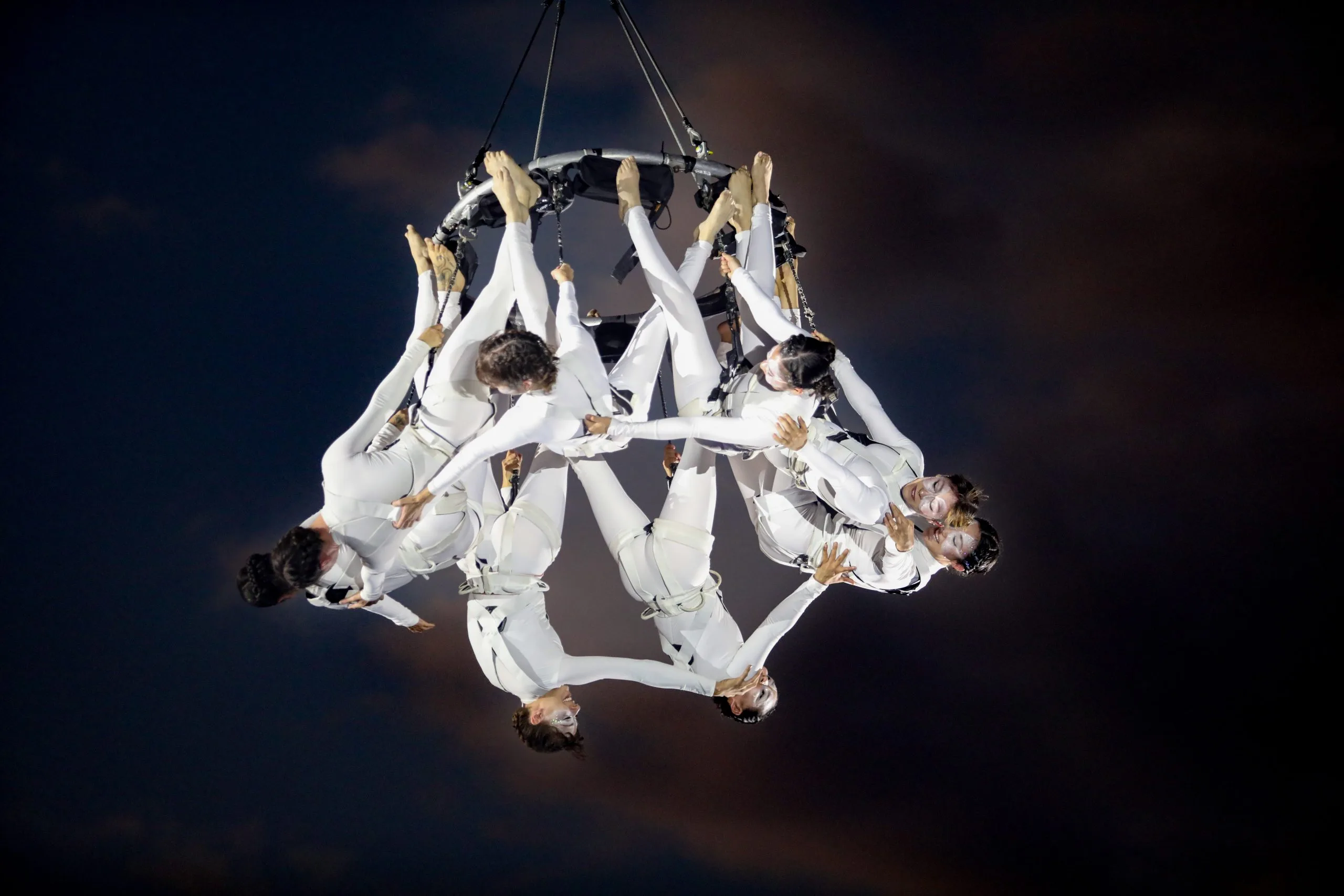 'Alas para Volar': el espectáculo que celebra los 450 años de León con ballet aéreo, danza y música en vivo