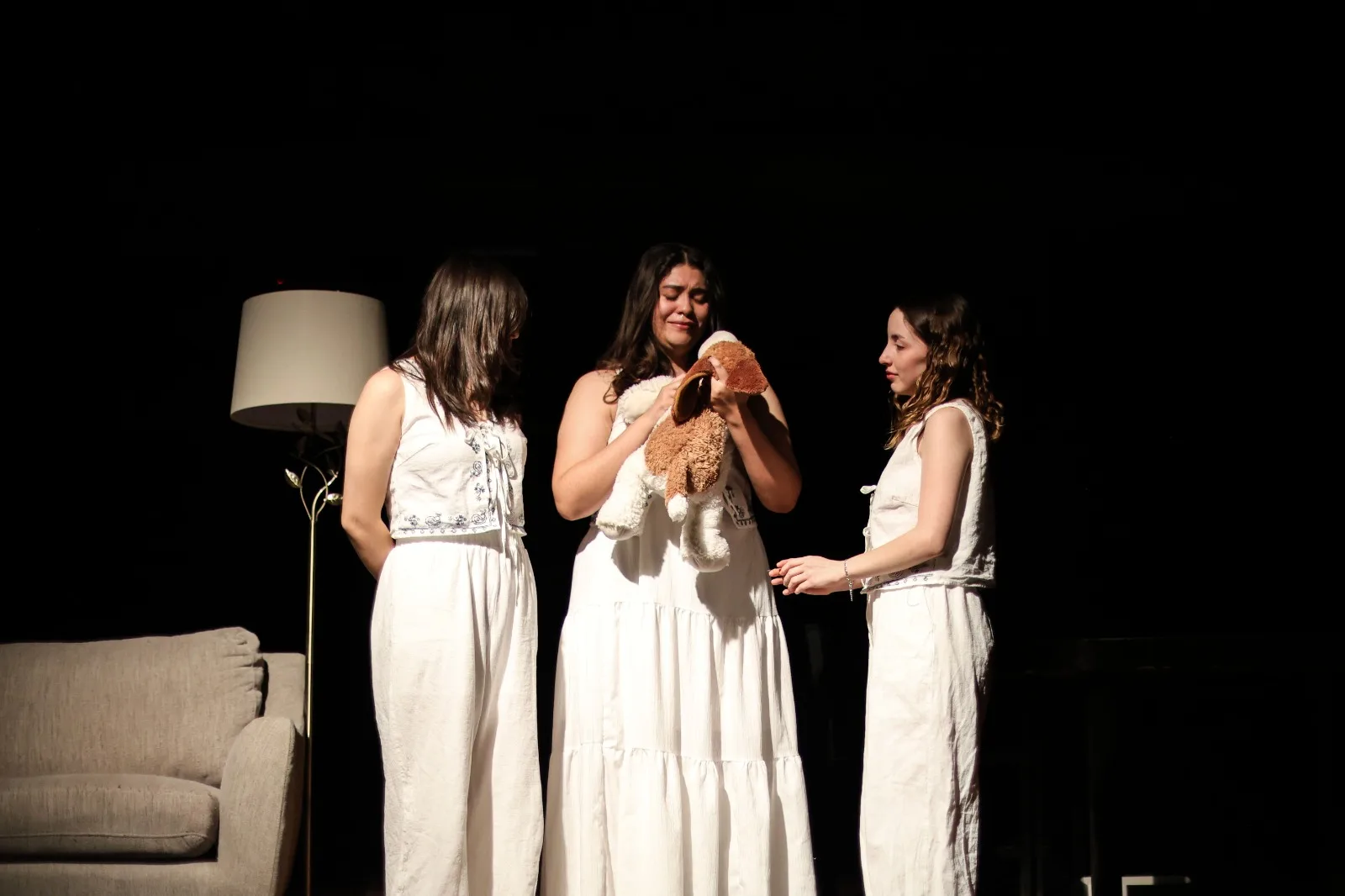 Obra 'Mi alma grita el silencio de mi niña' emociona al público en el festival Arte+Arte de Juárez - imagen 15