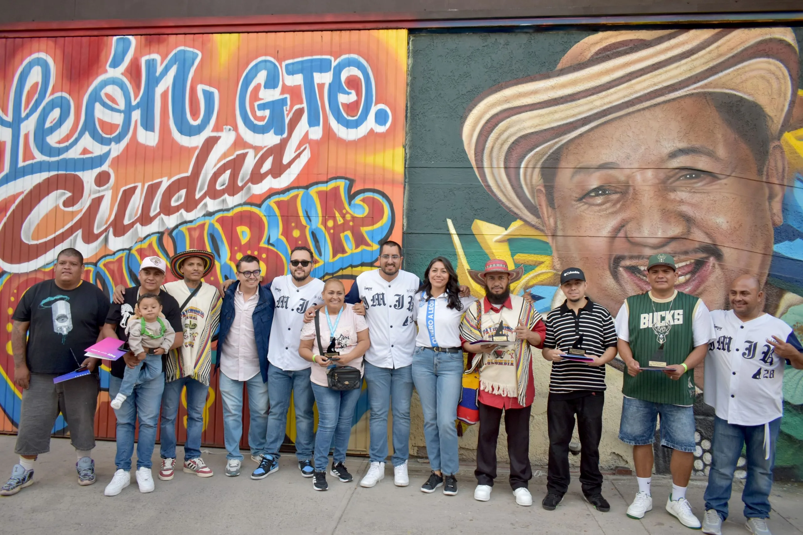 León rinde homenaje a la cultura cumbiera con mural en la colonia Presidentes de México