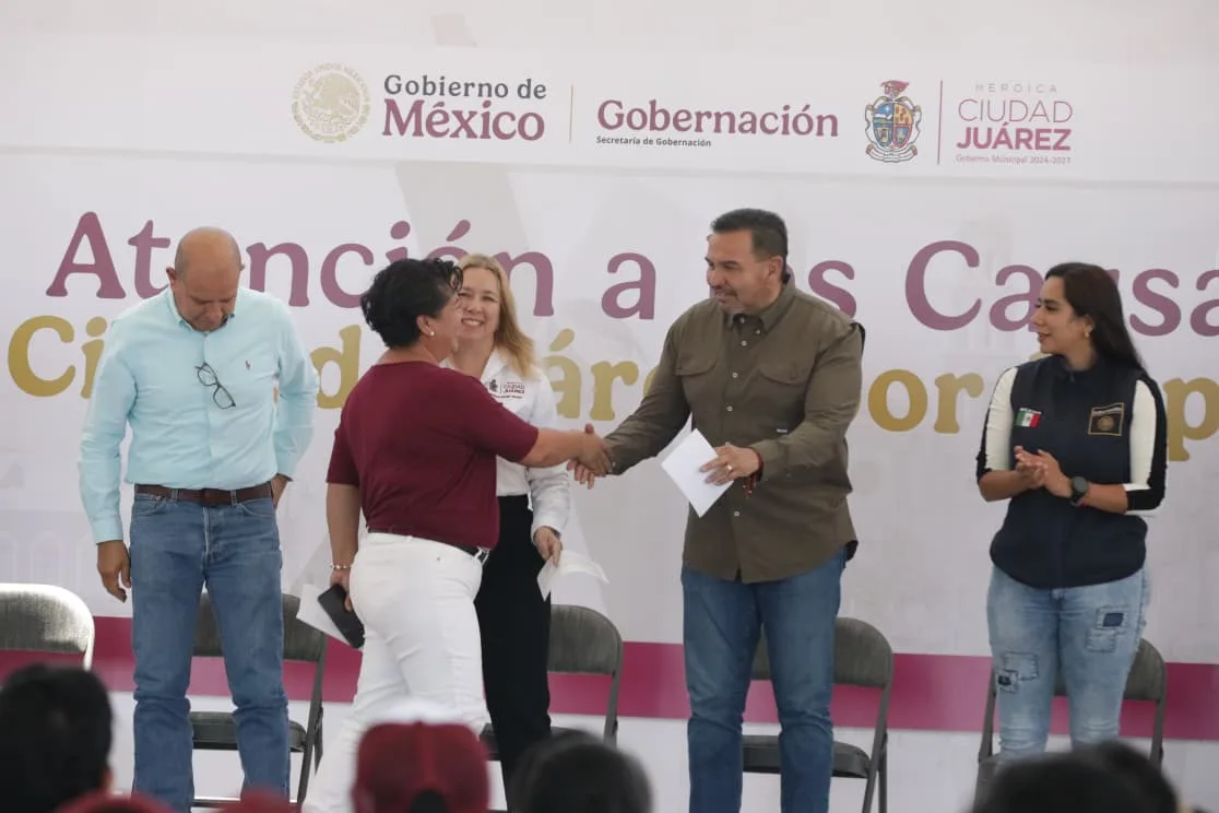 Alcalde Cruz Pérez Cuéllar lidera Cruzada por la Paz en Senderos de San Isidro, Ciudad Juárez