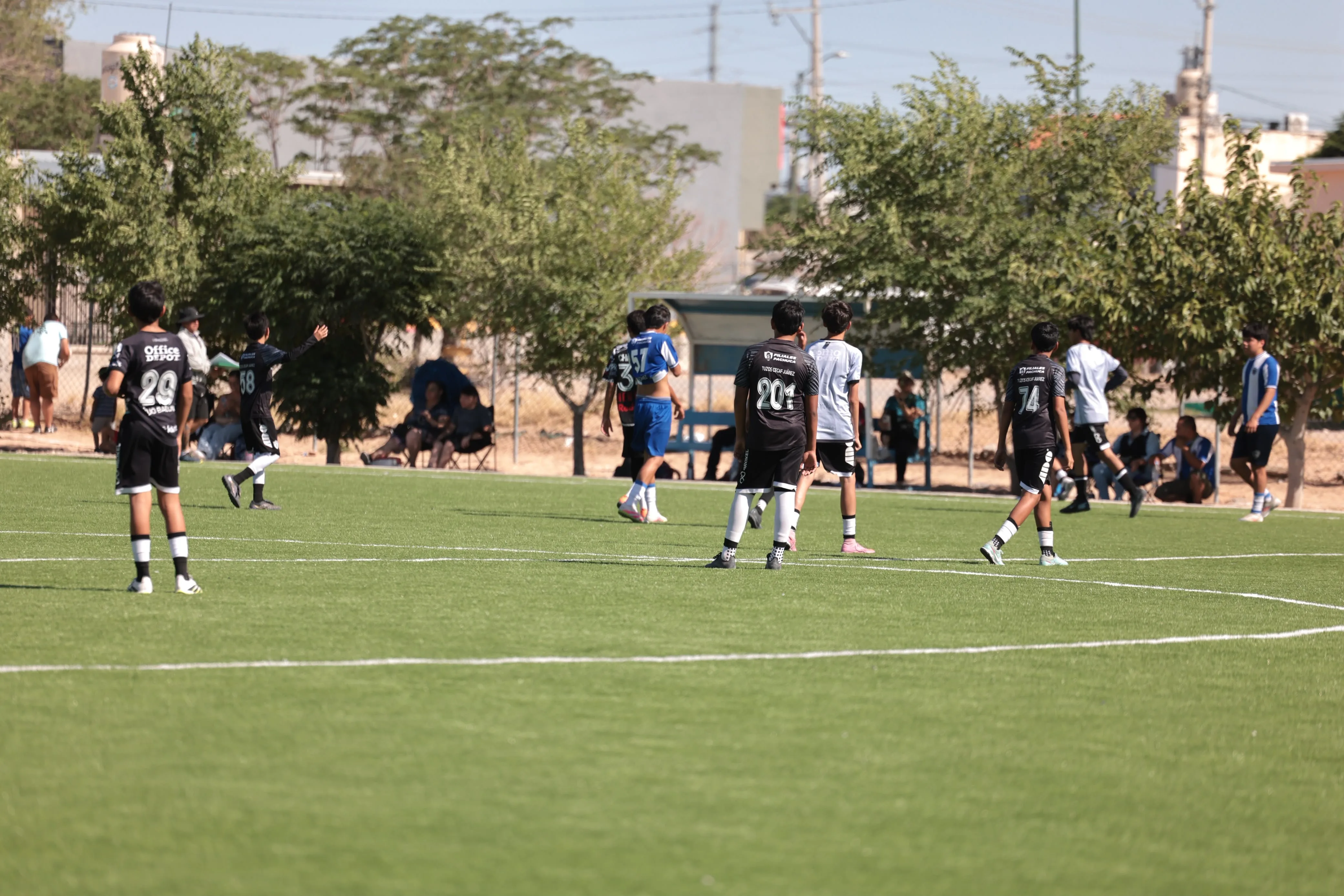Inauguran nueva cancha de pasto sintético para Tuzos CECAF en Ciudad Juárez - imagen 13