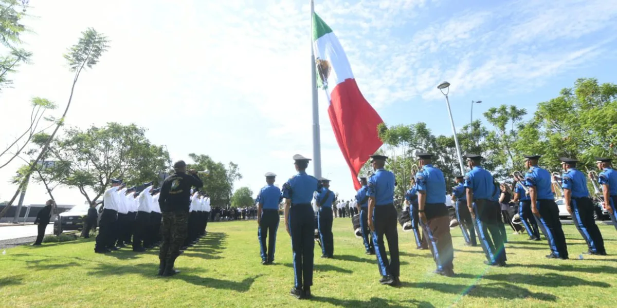 Irapuato conmemora el inicio de junio con izamiento de bandera monumental y fortalecimiento cívico
