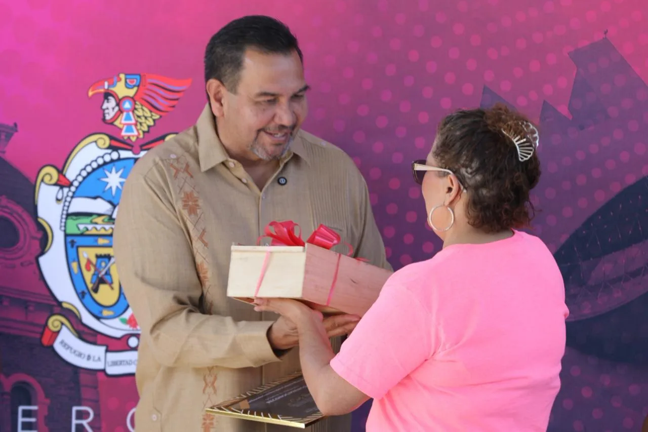 Gobierno Municipal de Ciudad Juárez entrega rehabilitación en Escuela Primaria Luis Donaldo Colosio - imagen 1