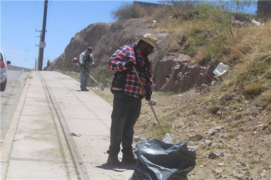 Gobierno Municipal limpia más de 130 mil metros lineales de calles en el sur de Chihuahua durante mayo