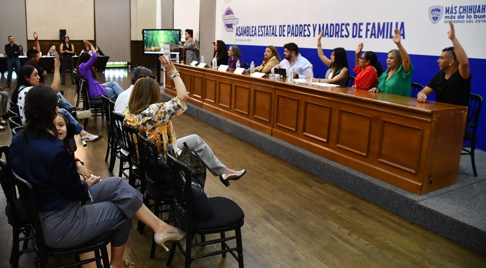 Eligen nueva Mesa Directiva Estatal de Asociaciones de Madres y Padres de Familia en Chihuahua - imagen 10