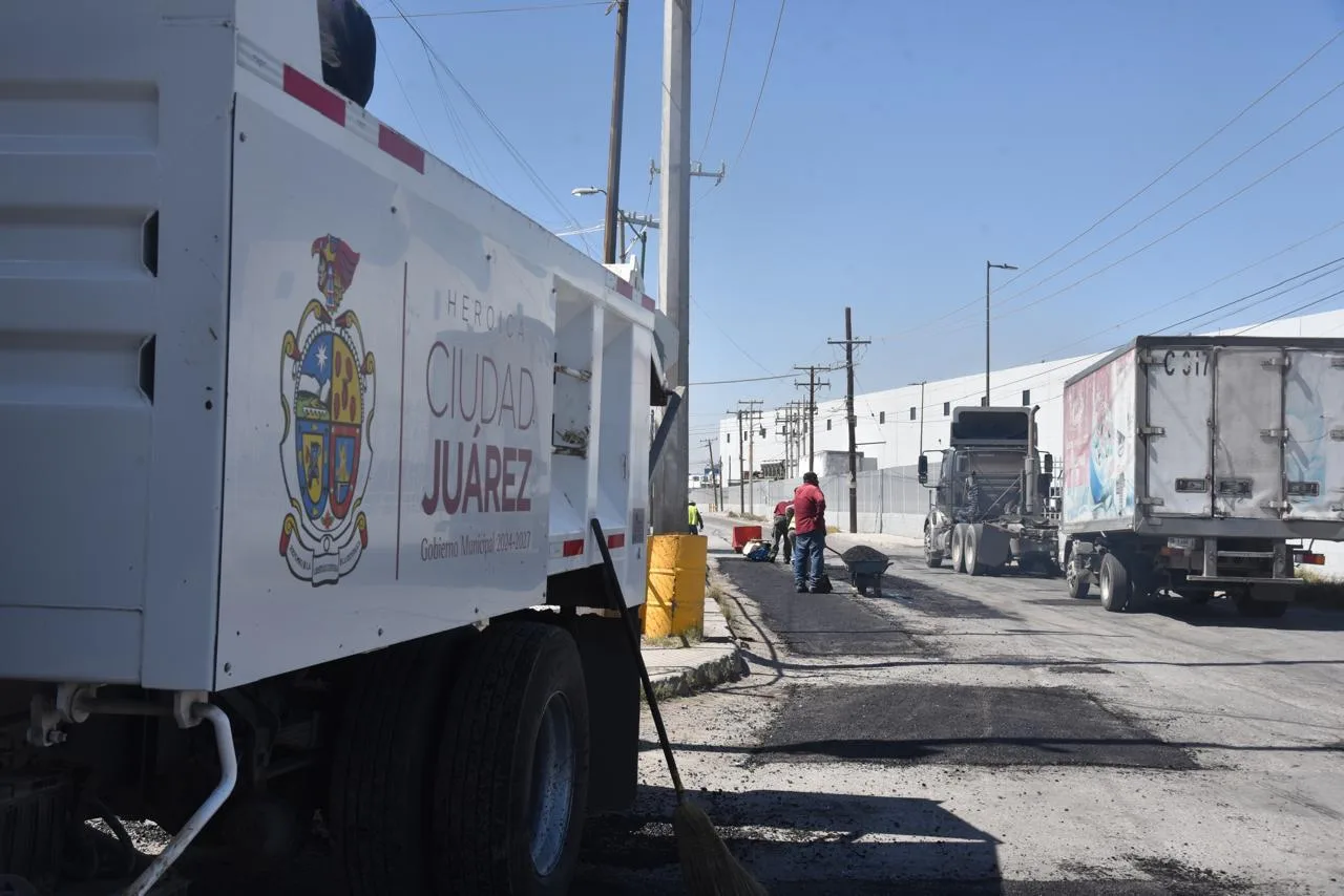 Obras Públicas repara más de 6 mil baches en la ciudad durante mayo 2026 - imagen 2