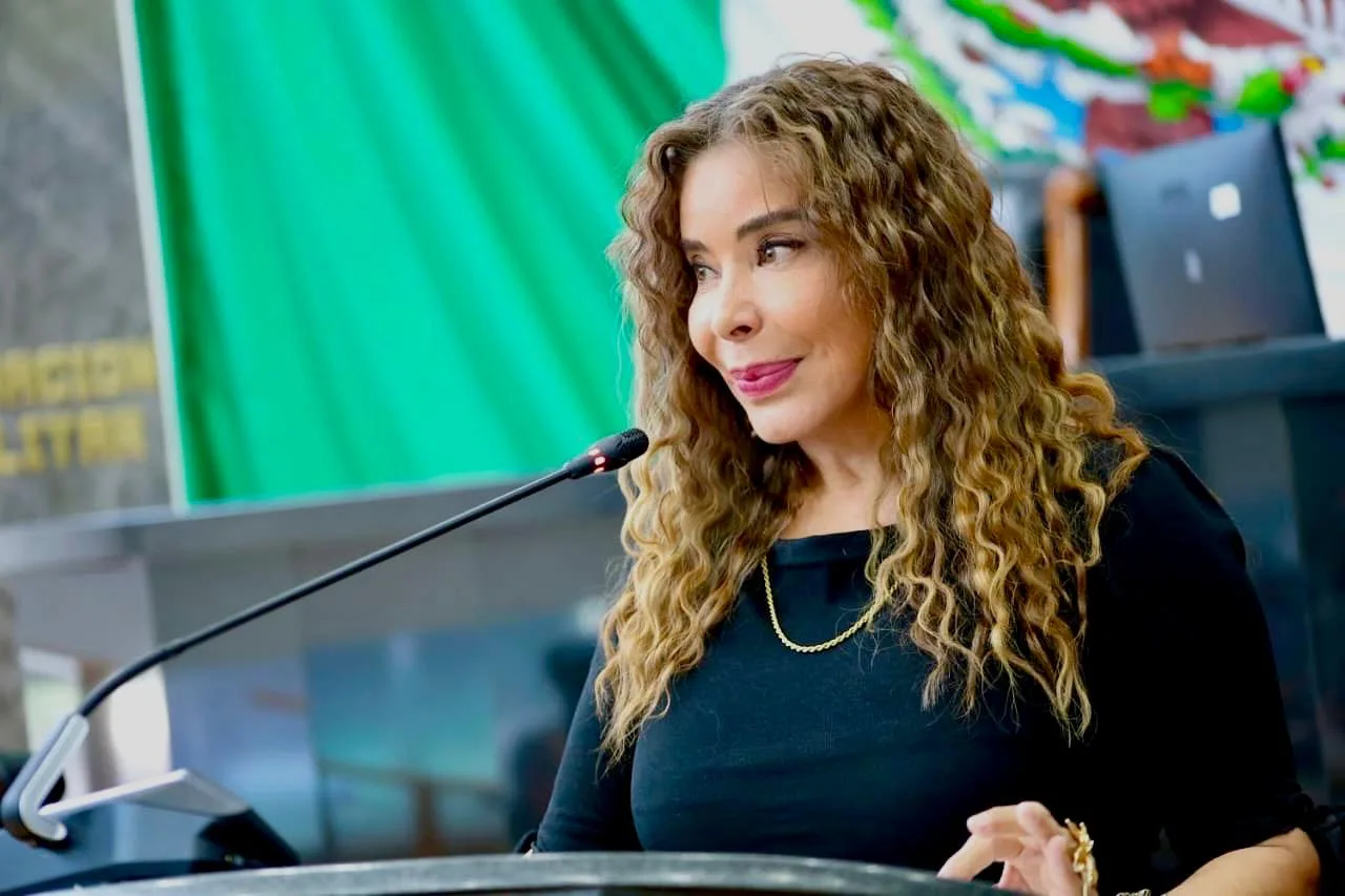 Diputada Pérez Reyes exige transparencia en el bloqueo del proyecto de elección directa de regidores en Ciudad Juárez